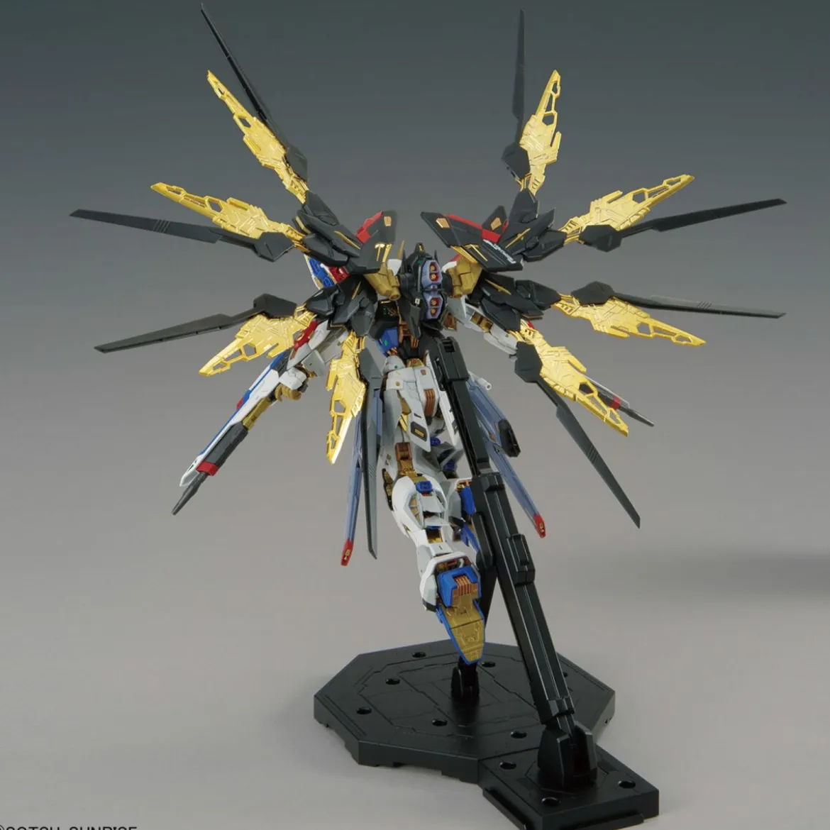 Bandai - Gunpla - 1/100 MGEX - ZGMF-X20A Strike Freedom Gundam - Gundam Seed Destiny