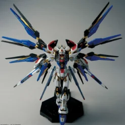 Bandai - Gunpla - 1/100 MGEX - ZGMF-X20A Strike Freedom Gundam - Gundam Seed Destiny