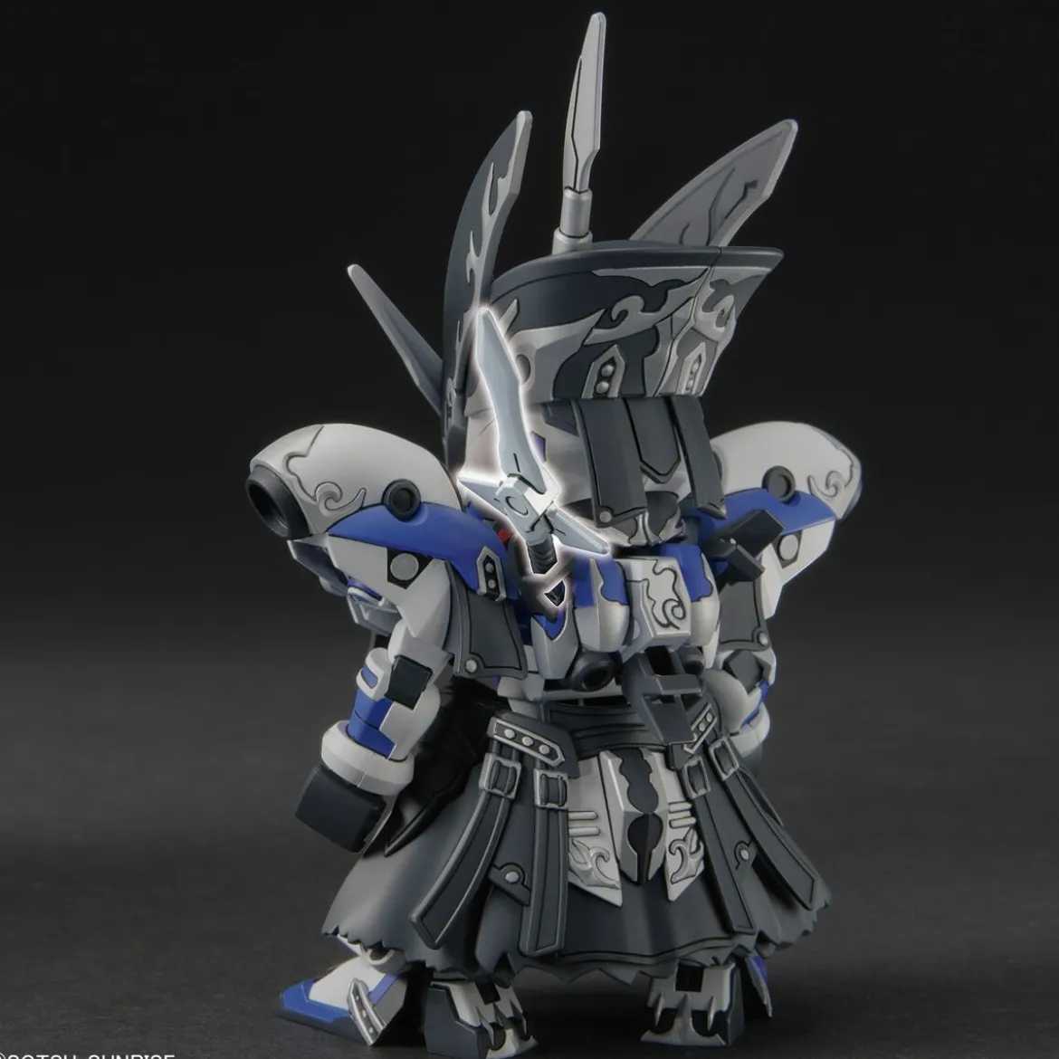 Bandai - Gunpla - SDW HEROES - LEIF GUNDAM GP04