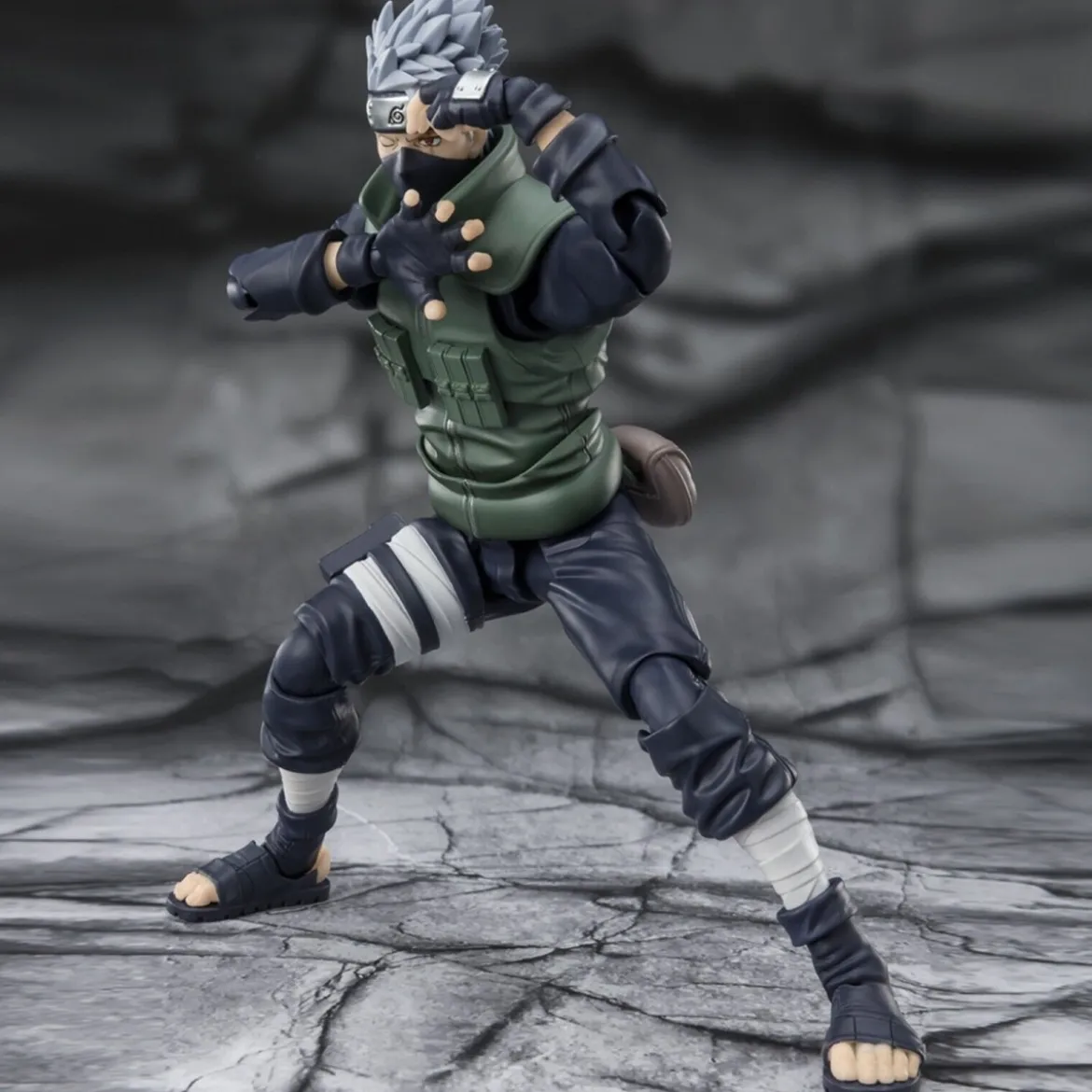 Bandai Tamashi Nation SH Figuarts SHF - Hatake Kakashi THE FAMED SHARINGAN HERO - Naruto Shippuden