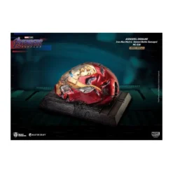 Beast Kingdom - Avengers Endgame Master Craft Iron Man Mark50 Helmet Battle Damaged