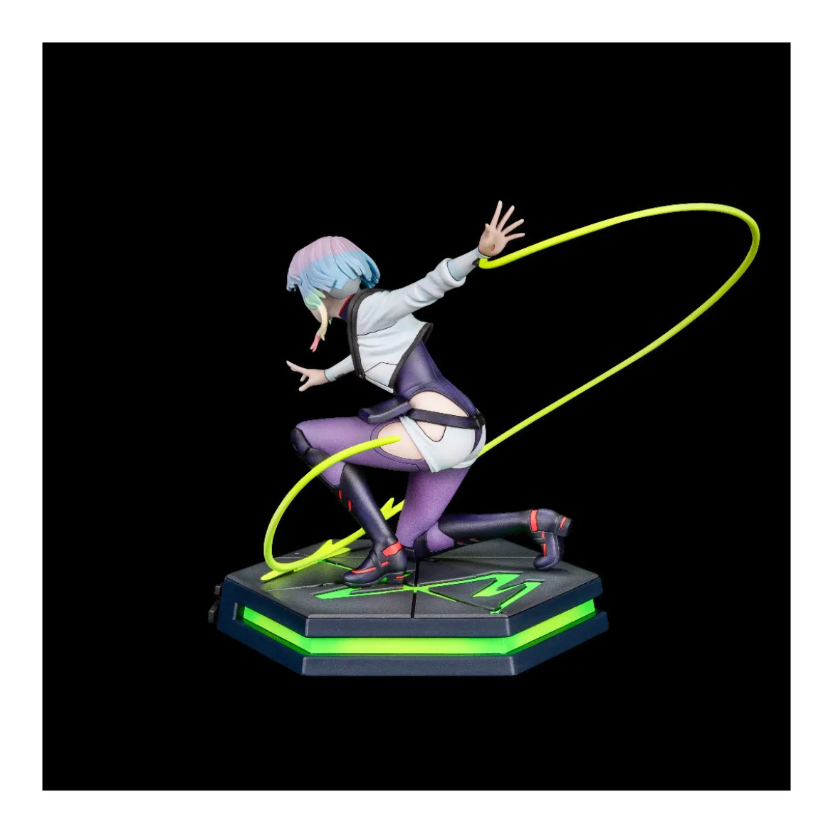 Dark Horse - LUCY PVC Statue - Cyberpunk Edgerunners
