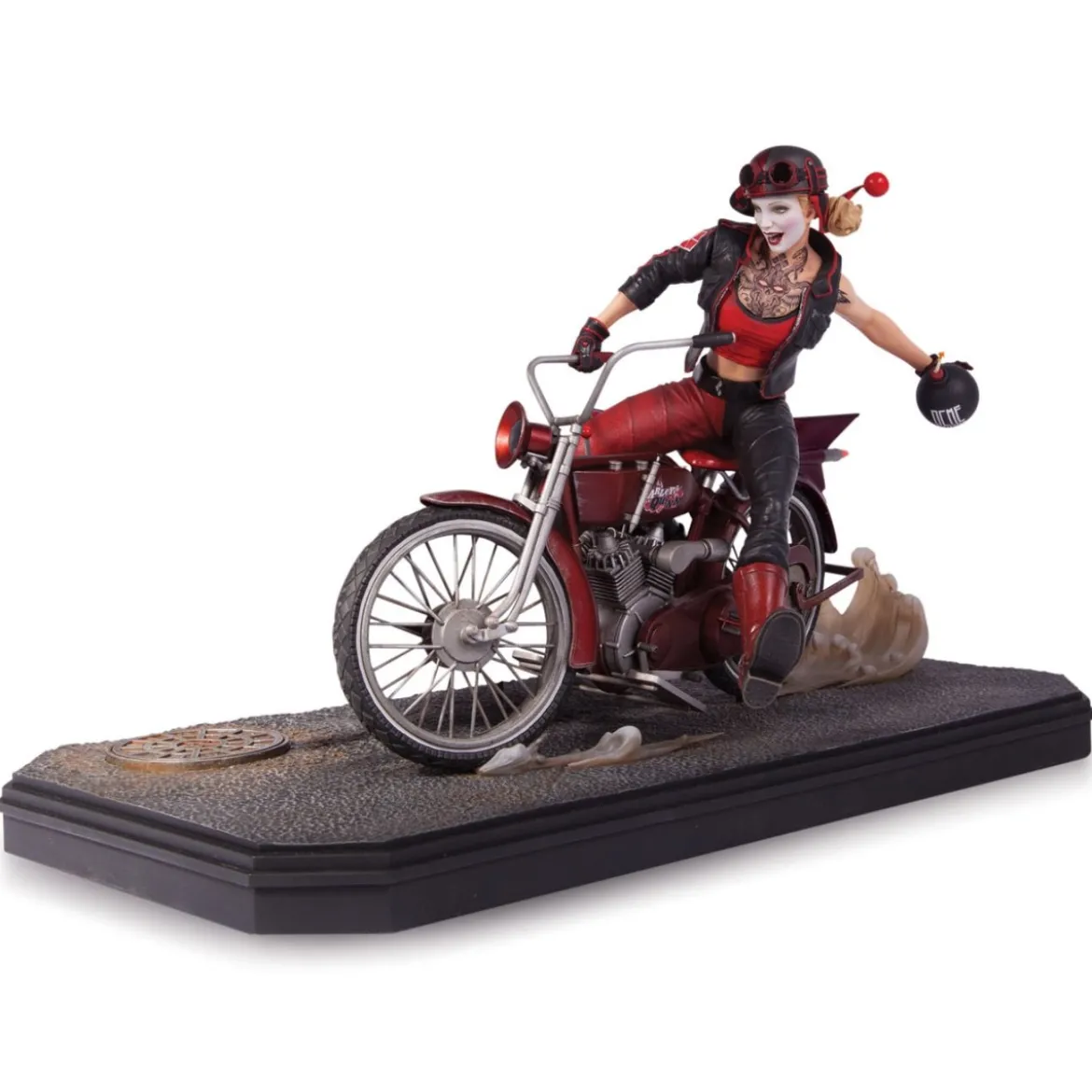 DC Direct Gotham City Garage statue Harley Quinn