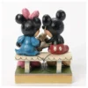 Enesco Disney Traditions - Mickey & Minnie feuilletant un livre