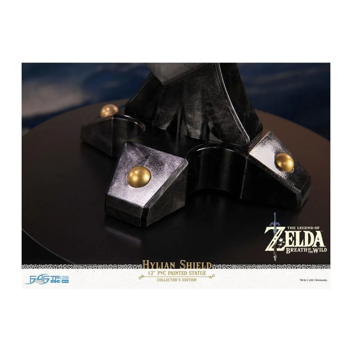First 4 Figures - Zelda - Hylian Shield Collector's Edition - Breath of the Wild PVC statue