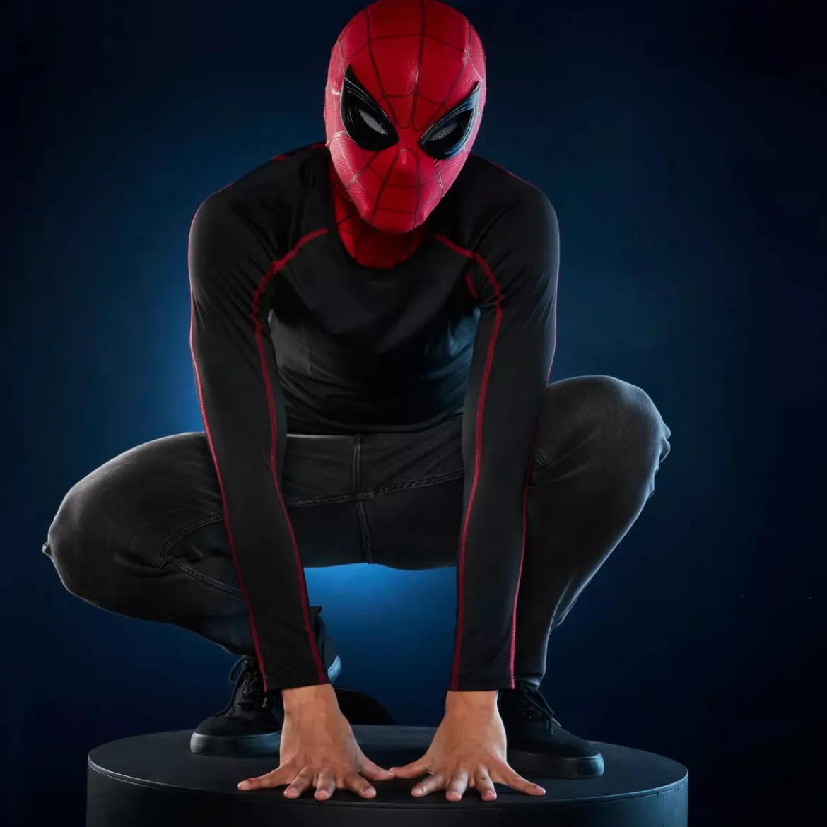 Hasbro - Masque expressif électronique de Spider-Man 1/1 - Marvel Legends Series