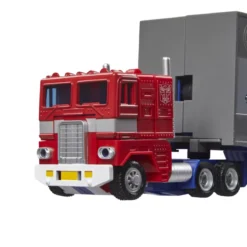 Hasbro - Transformers Generations G1 - Optimus Prime