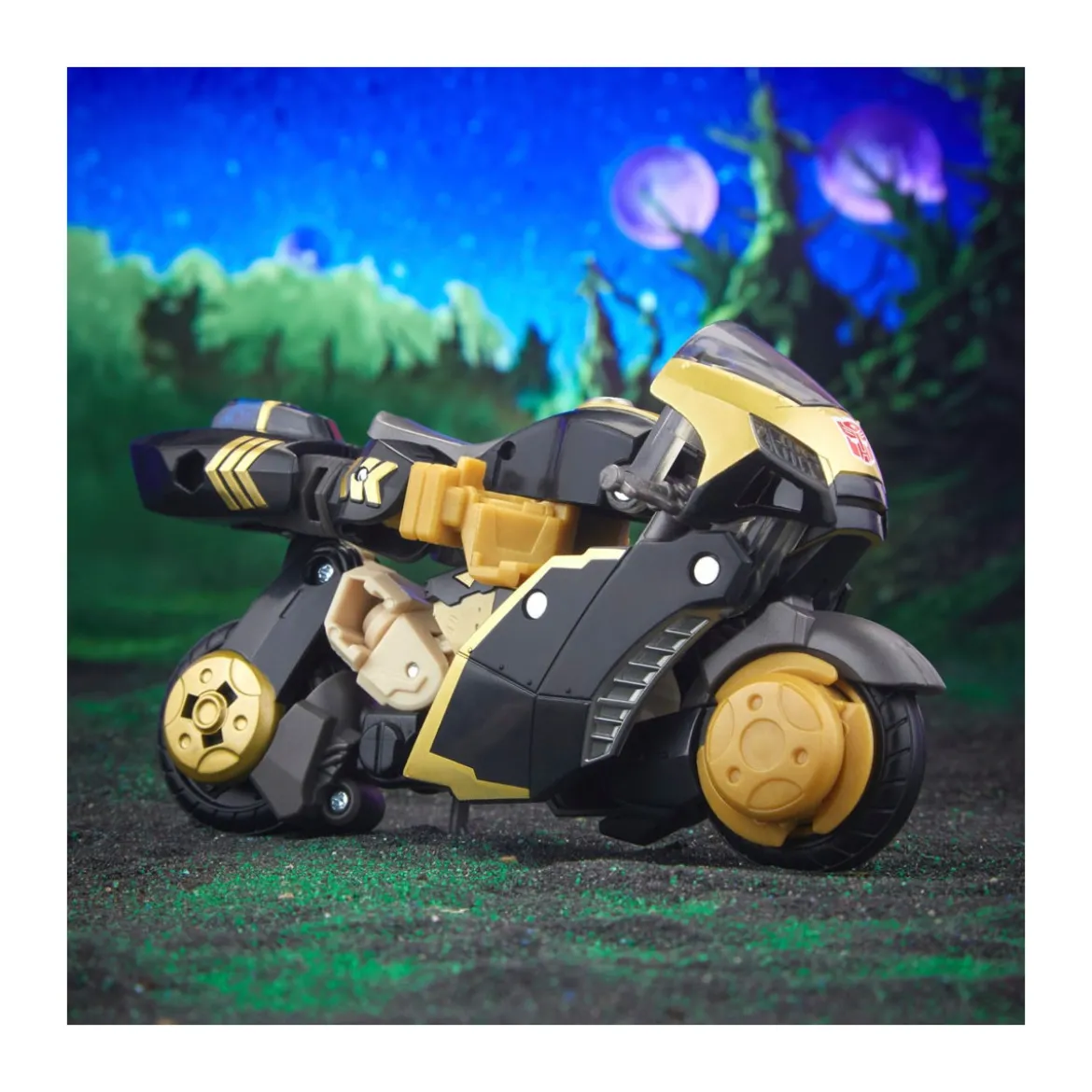 Hasbro - Transformers Generation Legacy - ANIMATED UNIVERSE PROWLL - Deluxe Class Autobot