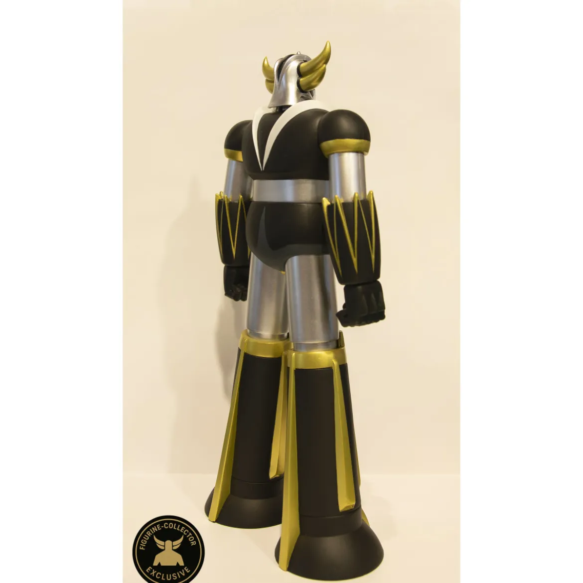 HL Pro - Goldorak Black & Gold Exclusive Figurine-Collector - Jumbo Machinder - Shogun Warrior Ufo Robot Grendizer