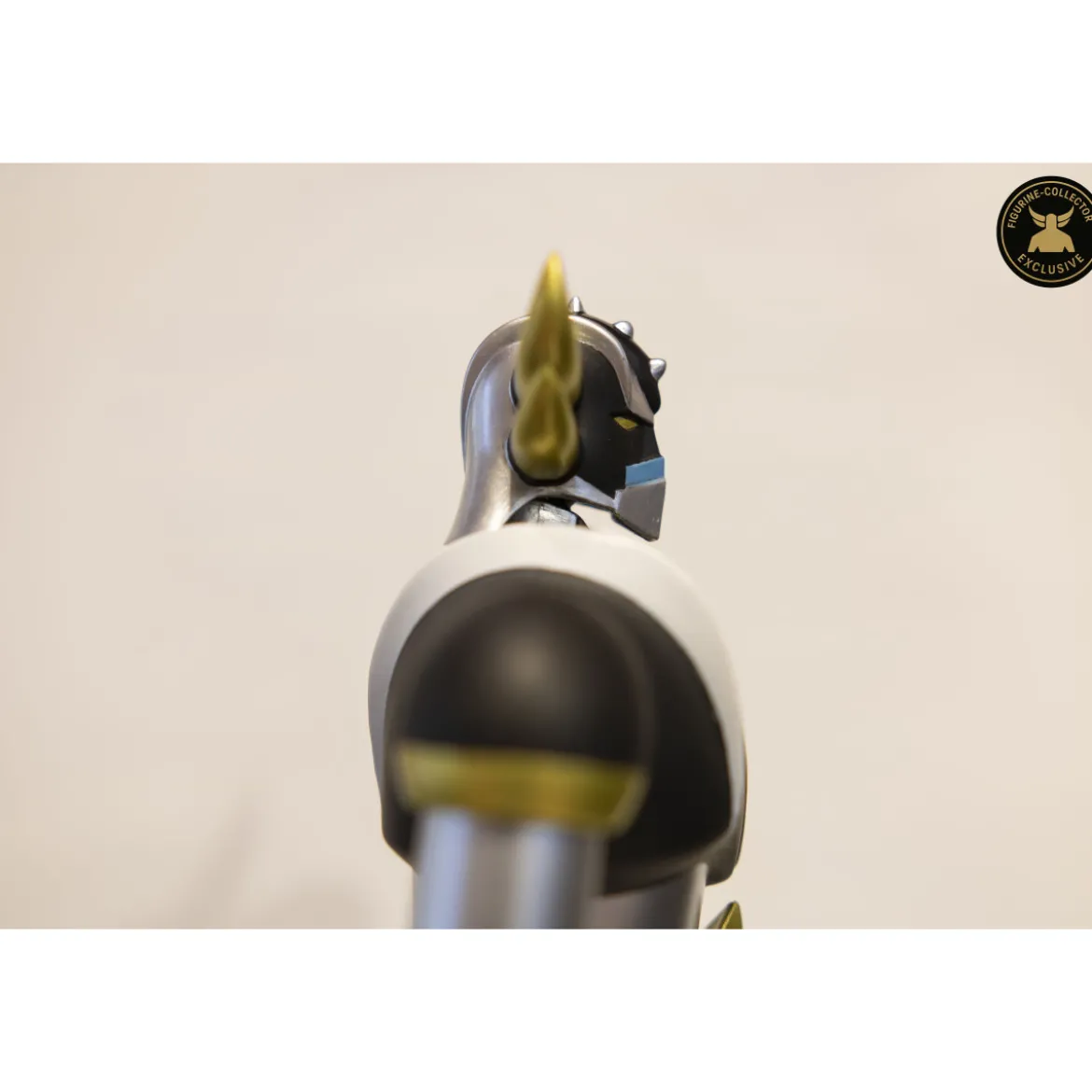 HL Pro - Goldorak Black & Gold Exclusive Figurine-Collector - Jumbo Machinder - Shogun Warrior Ufo Robot Grendizer