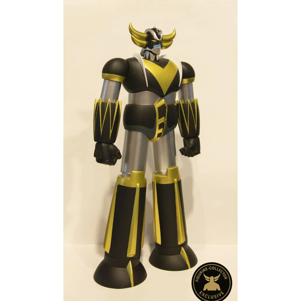 HL Pro - Goldorak Black & Gold Exclusive Figurine-Collector - Jumbo Machinder - Shogun Warrior Ufo Robot Grendizer