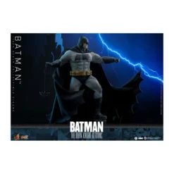 Hot Toys - BATMAN - Batman: The Dark Knight Returns Comic Masterpiece 1/6