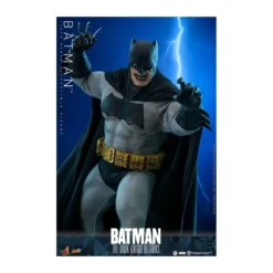 Hot Toys - BATMAN - Batman: The Dark Knight Returns Comic Masterpiece 1/6