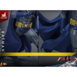 Hot Toys - Batman (Blue & grey Suit) Movie Masterpiece 1/6 The Flash - Hot Toys Exclusive