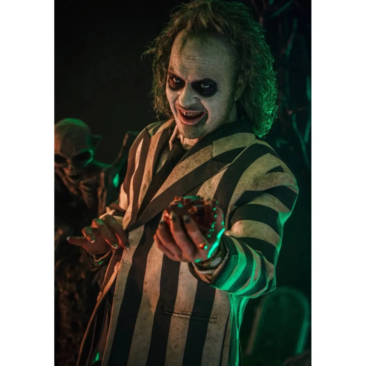 Hot Toys - Beetlejuice MMS 1/6 - Beetlejuice Beetlejuice