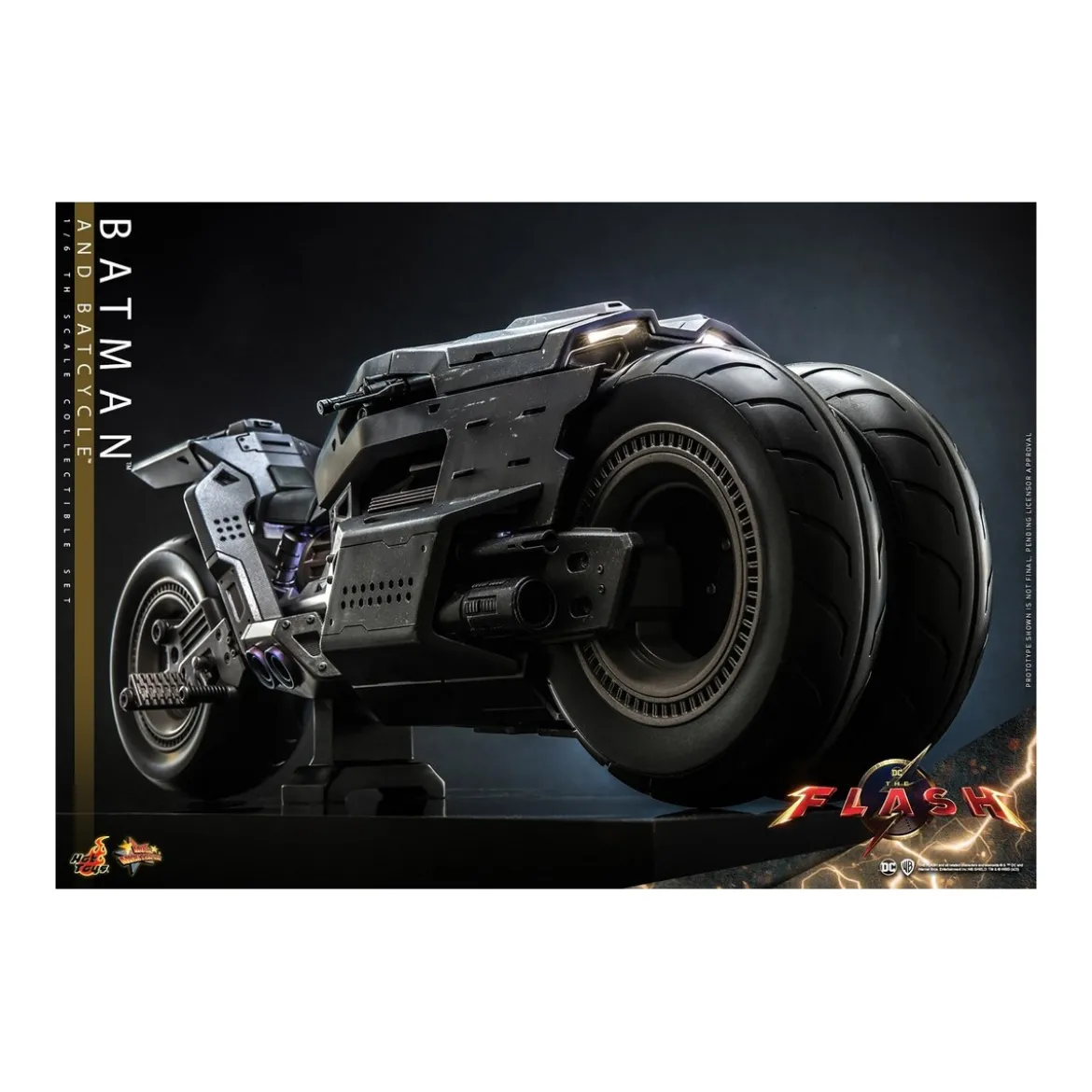 Hot Toys - DC Comics - Batman (Affleck) and Batcycle 1:6 Scale Figure Set The Flash - Movie Masterpiece 1/6