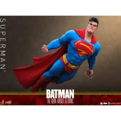 Hot Toys - SUPERMAN - Batman: The Dark Knight Returns Comic Masterpiece 1/6