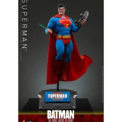 Hot Toys - SUPERMAN - Batman: The Dark Knight Returns Comic Masterpiece 1/6