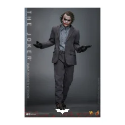 Hot Toys - The Dark Knight - The Joker (Bank Robber Version) MMS 1/6
