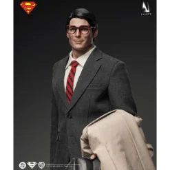 INART - Superman & Clark Kent 1978 1/6 Scale Collectible Figurine