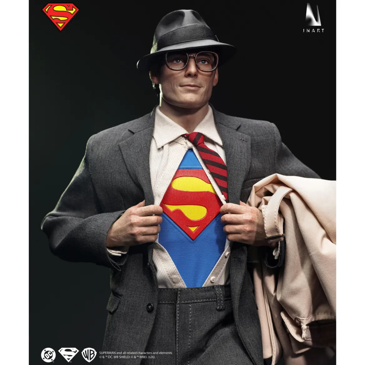 INART - Superman & Clark Kent 1978 1/6 Scale Collectible Figurine