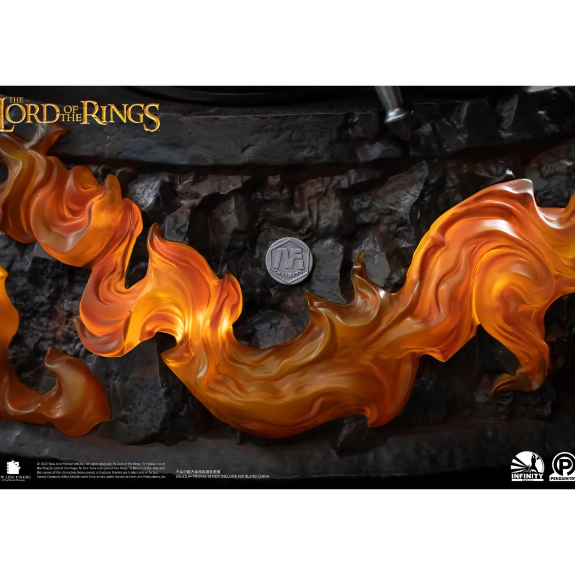 Infinity Studio X Penguin Toys - Gandalf the Grey Ultimate Edition Half Size Statue Master Forge Series- 1/2