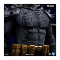 Iron Studios - DC Comics - Absolute Batman Art Scale Art Scale 1/10