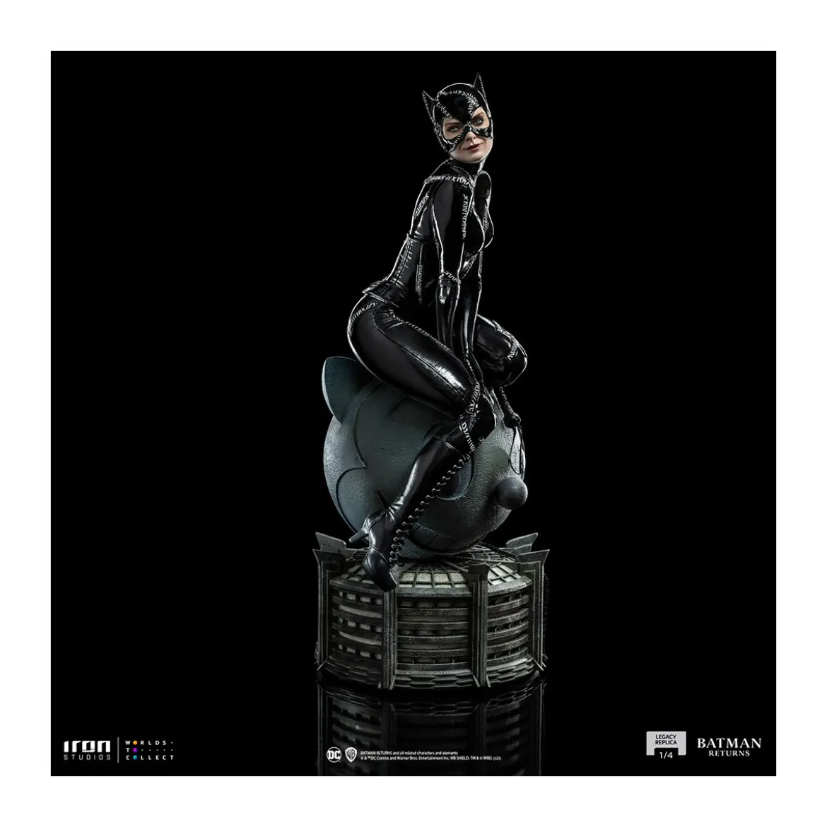 Iron Studios DC Comics - Legacy Replica 1/4 - Catwoman Batman Returns