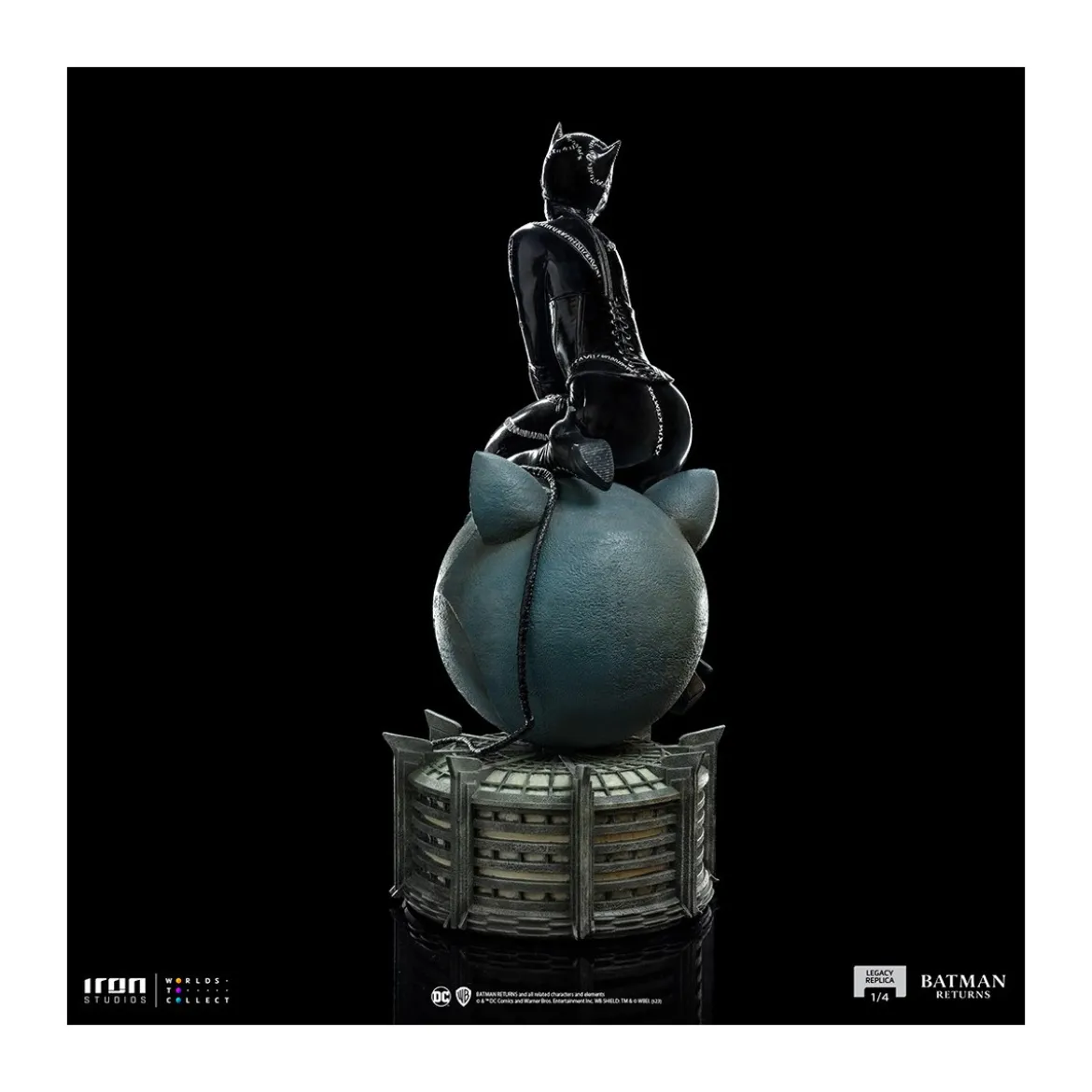 Iron Studios DC Comics - Legacy Replica 1/4 - Catwoman Batman Returns