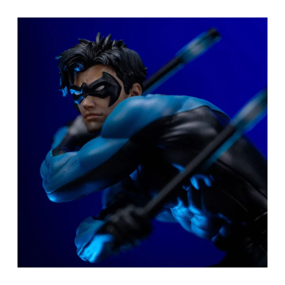 Iron Studios - DC Comics - Nightwing Art Scale Art Scale 1/10