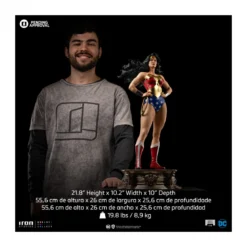 Iron Studios DC Comics - WONDER WOMAN DC TRINITY - Legacy Replica 1/4
