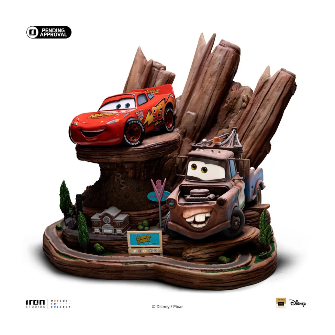 Iron Studios - Disney Pixar - Deluxe Art Scale Lightning McQueen & Tow Mater 1/10 - Cars