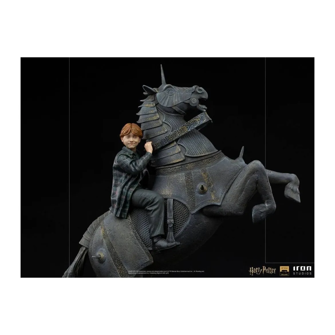 Iron Studios - Harry Potter - Ron Weasley at the Wizard Chess BDS Deluxe Art Scale 1/10