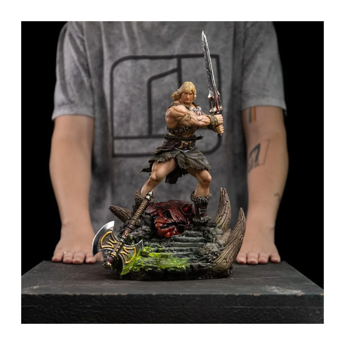 Iron Studios - HE-MAN UNLEASHED Deluxe Art Scale 1/10 - Masters of the Universe - Les Maitres de l'Univers