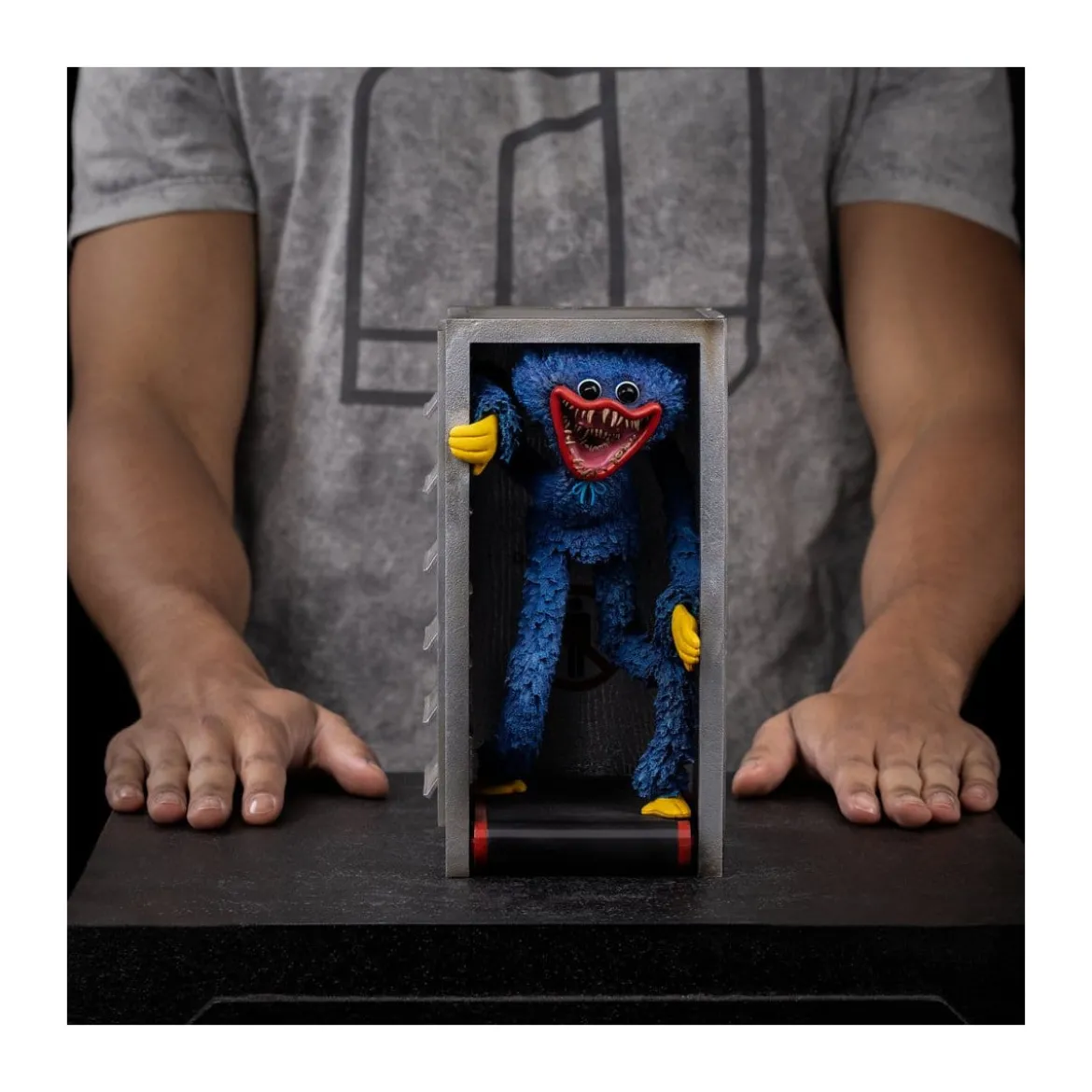 Iron Studios - Huggy Wuggy Art Scale 1/10 - Poppy Playtime