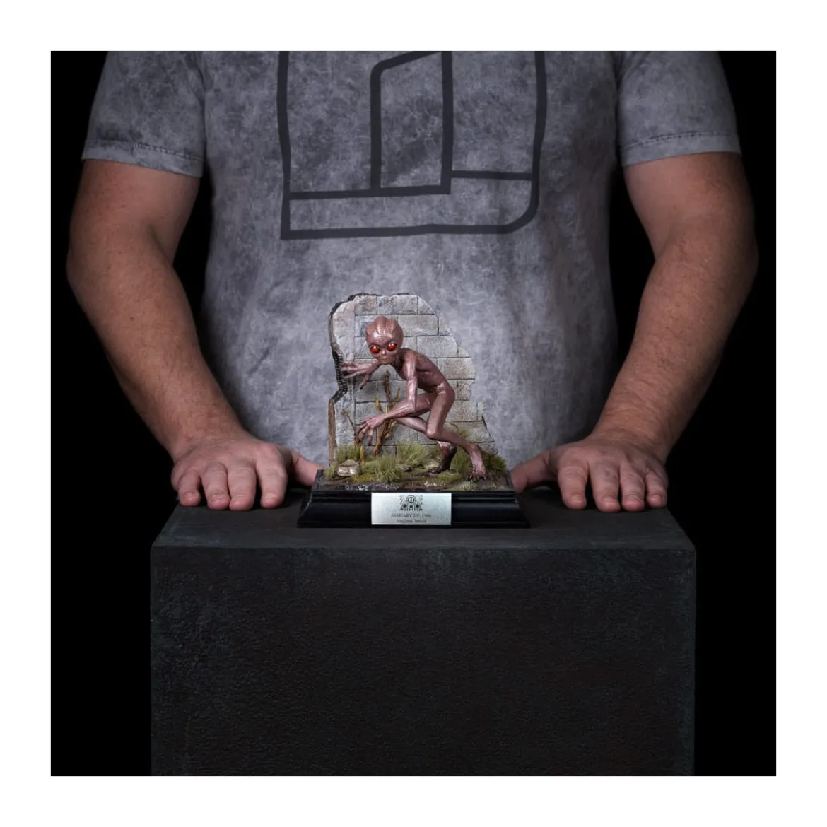 Iron Studios - I want to Believe - E.T. Varginha 1/10 BDS Art Scale