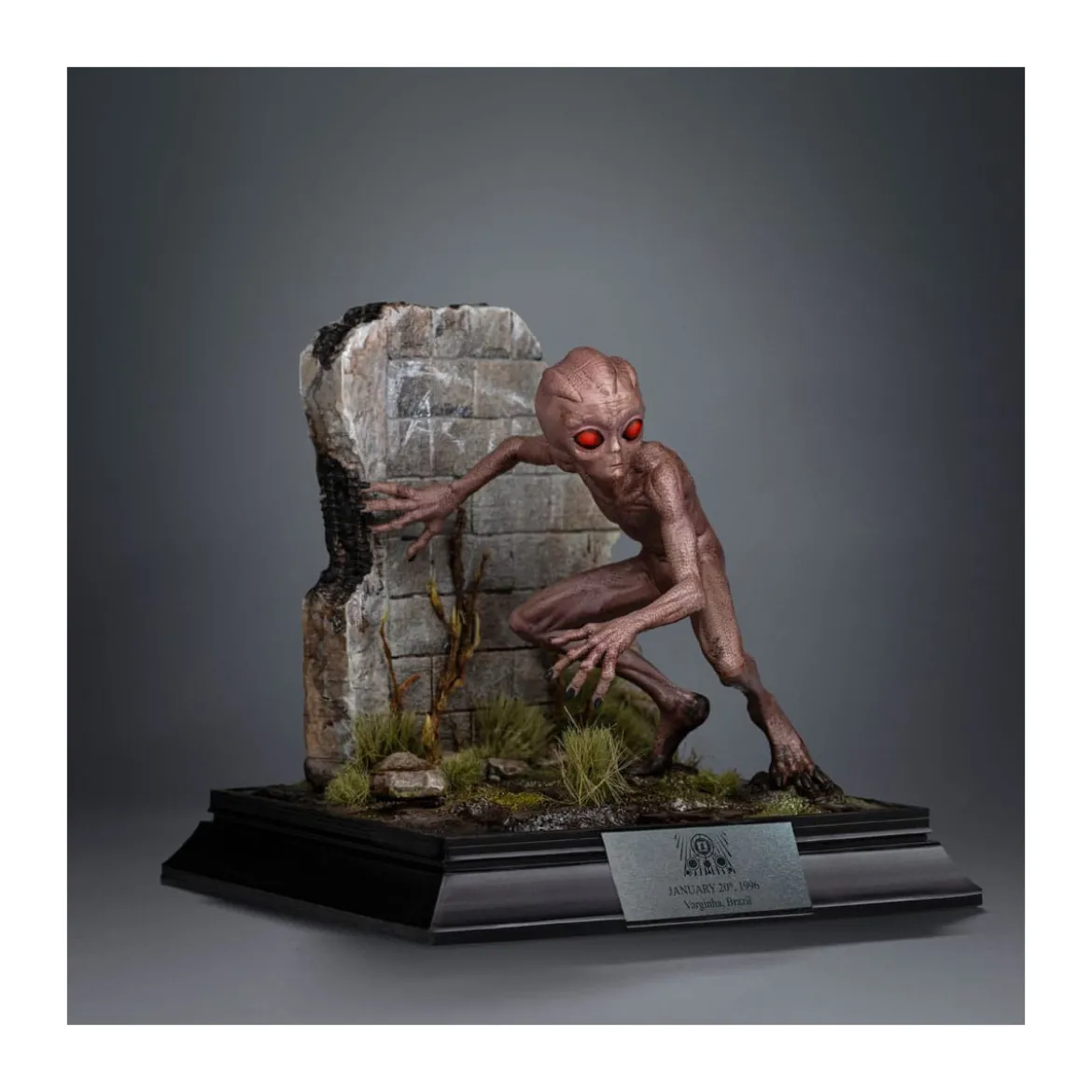 Iron Studios - I want to Believe - E.T. Varginha 1/10 BDS Art Scale