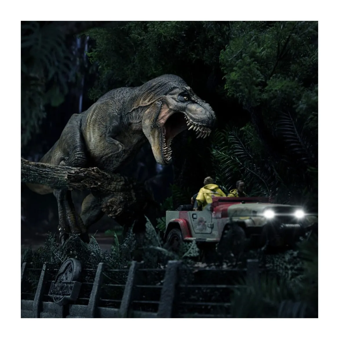 Iron Studios - Jurassic Park Demi Art Scale T-Rex Chase 1/20