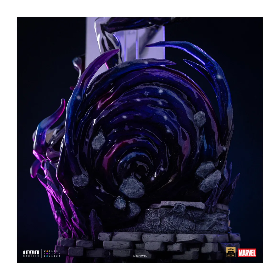 Iron Studios Marvel - Silver Surfer Deluxe Art Scale 1/10 - Infinity Gauntlet Diorama
