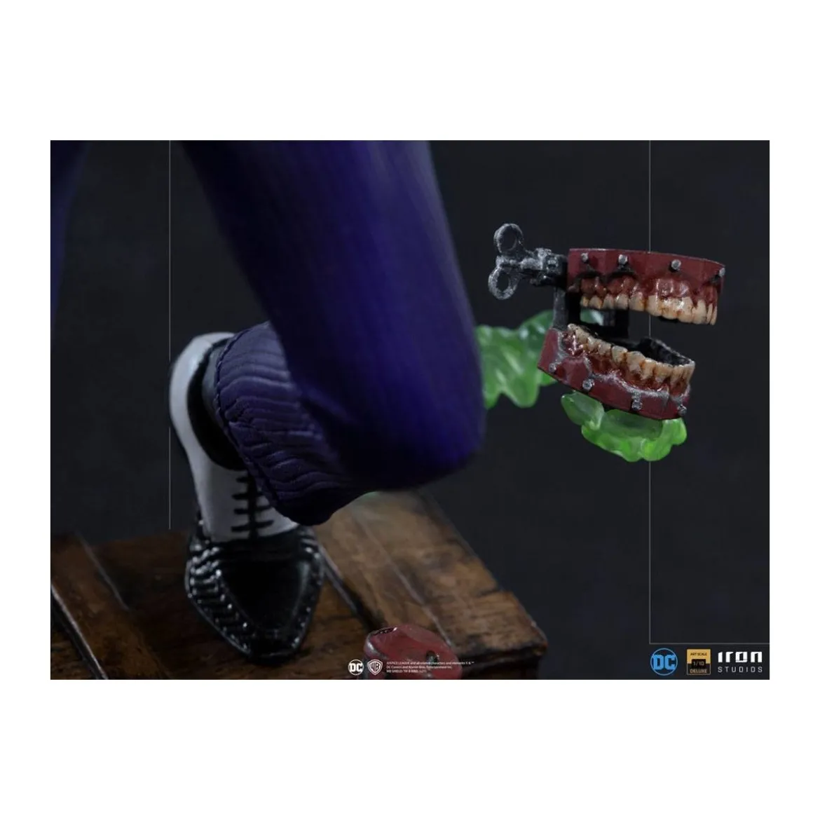 Iron Studios - The Joker - Deluxe Art Scale 1/10