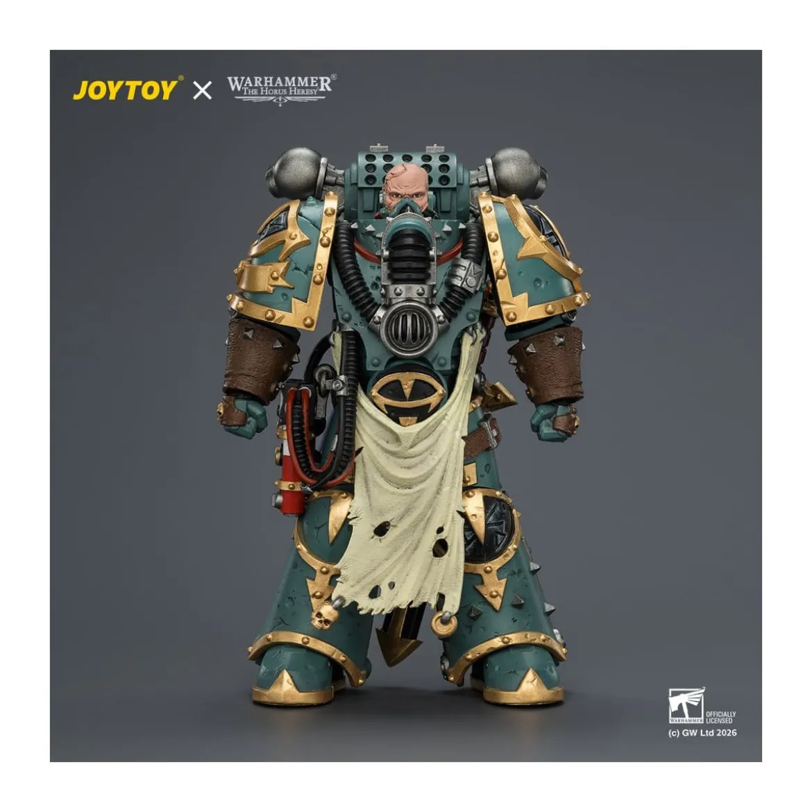 JoyToy - Sons of Horus - Maloghurst the Twisted, the Warmaster's Equerry with Legion Standard and Banestrike Bolter 1/18