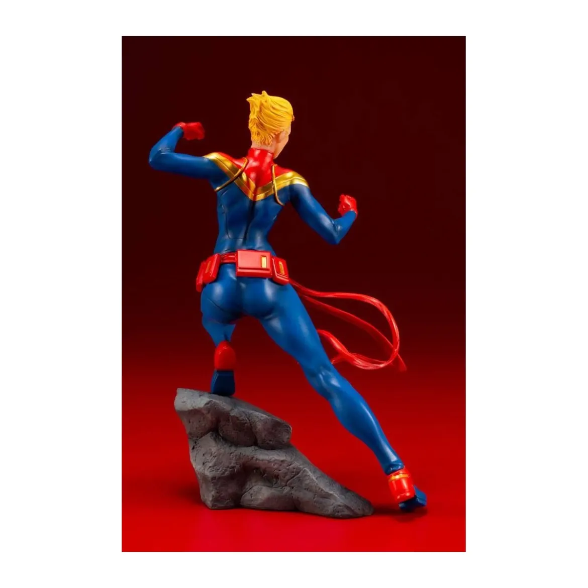 Kotobukiya - Marvel Universe ARTFX+ - statue PVC 1/10 - Captain Marvel - 17cm