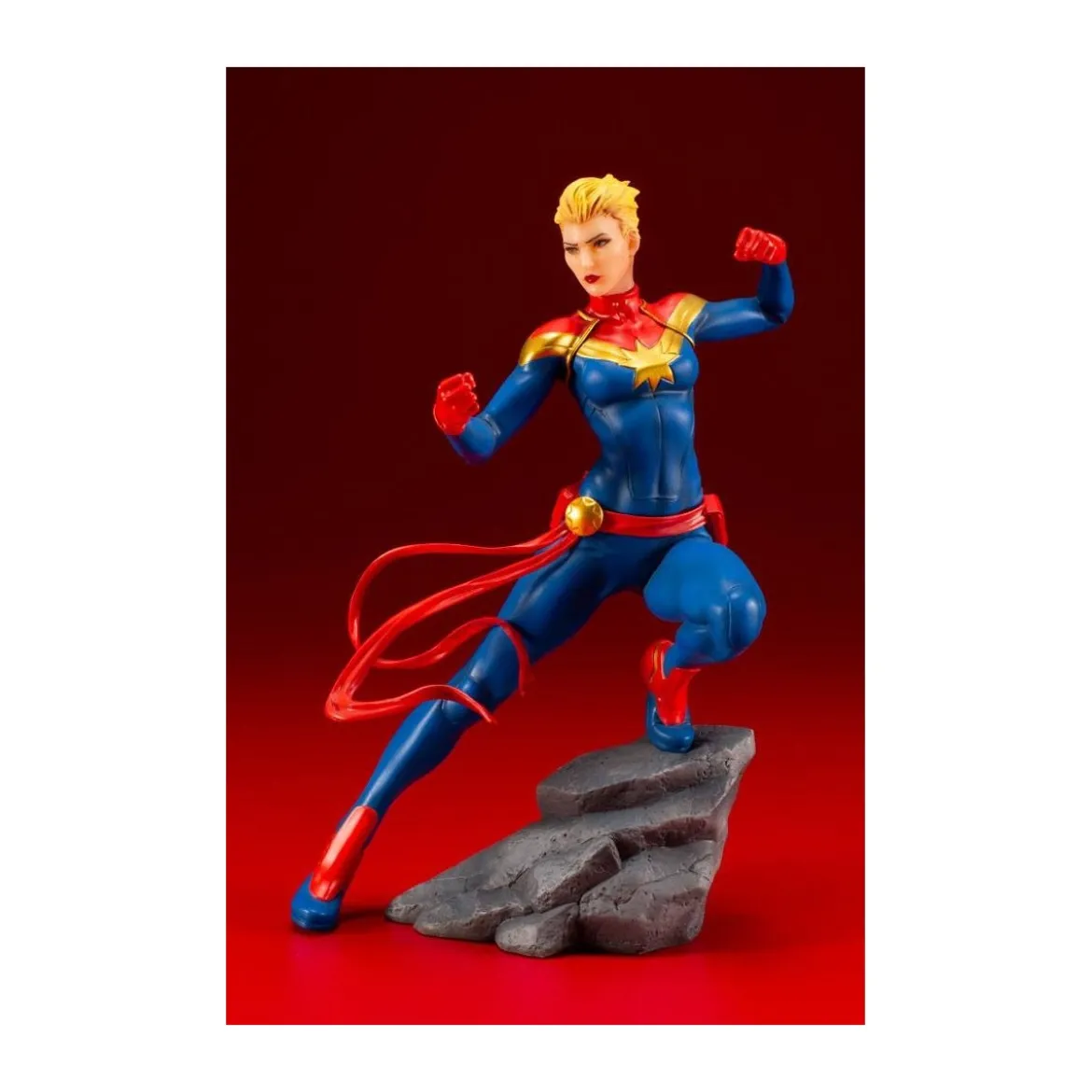 Kotobukiya - Marvel Universe ARTFX+ - statue PVC 1/10 - Captain Marvel - 17cm