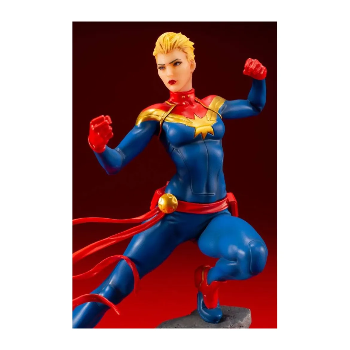 Kotobukiya - Marvel Universe ARTFX+ - statue PVC 1/10 - Captain Marvel - 17cm