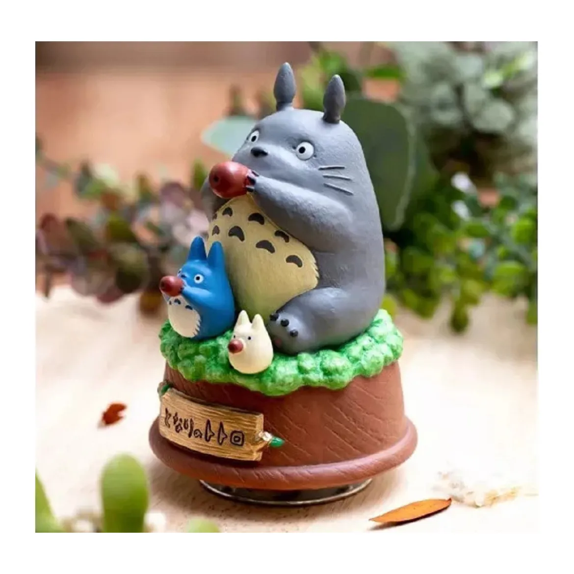 Maison Ghibli - Sekiguchi Grande Statue Musicale Totoro joue de l’ocarina - Mon Voisin Totoro