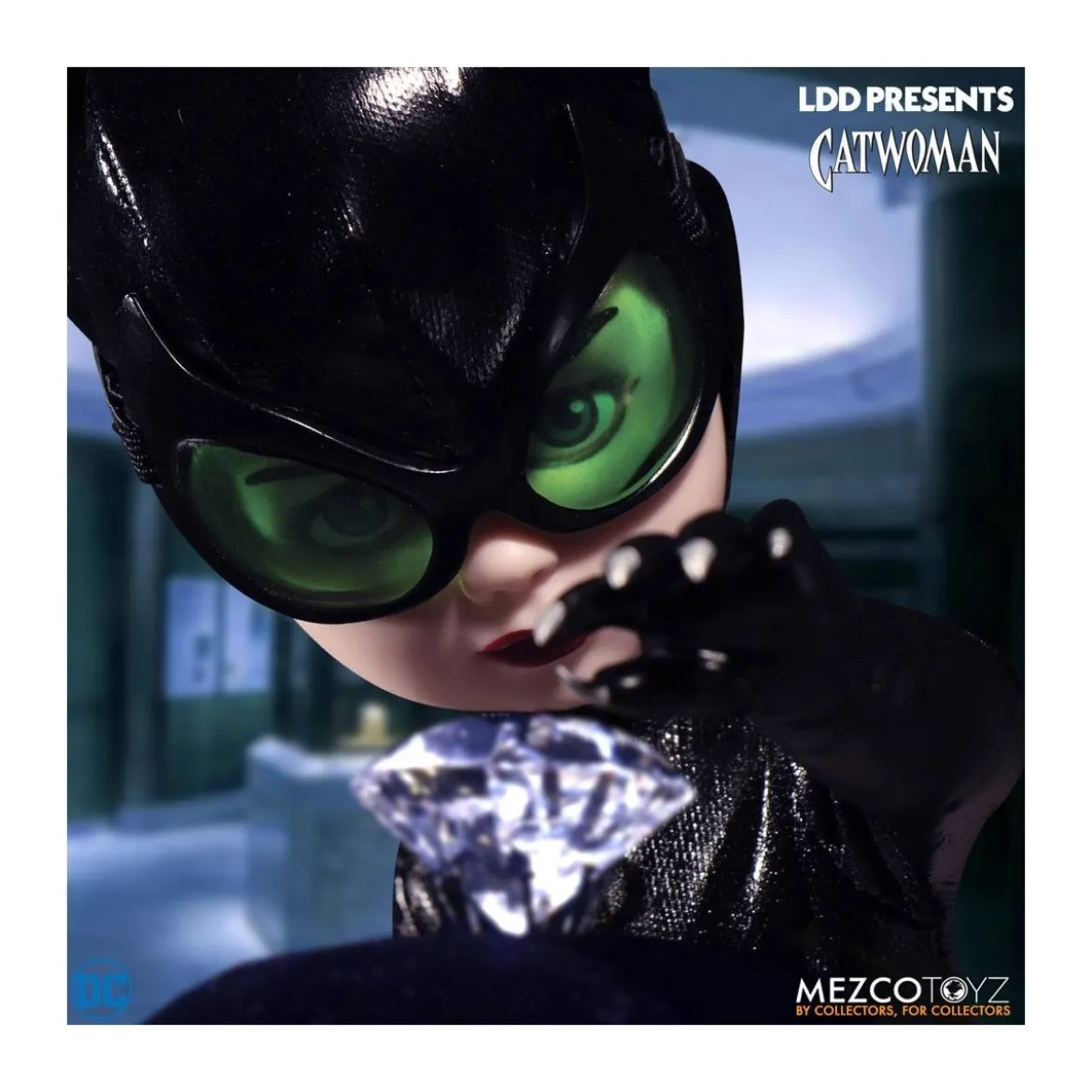 Mezco Living dead Dolls poupée - DC Universe - Catwoman - 25cm