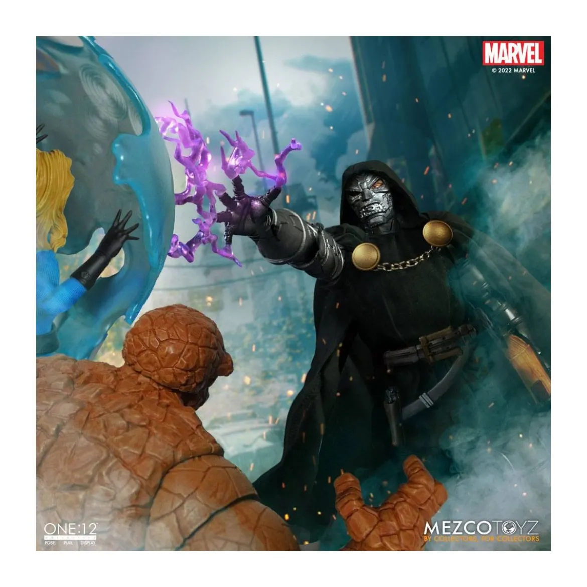Mezco One 12 - Doctor Doom - Docteur Fatalis