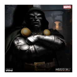 Mezco One 12 - Doctor Doom - Docteur Fatalis