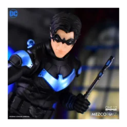 Mezco One 12 - NIGHTWING - DC Comics