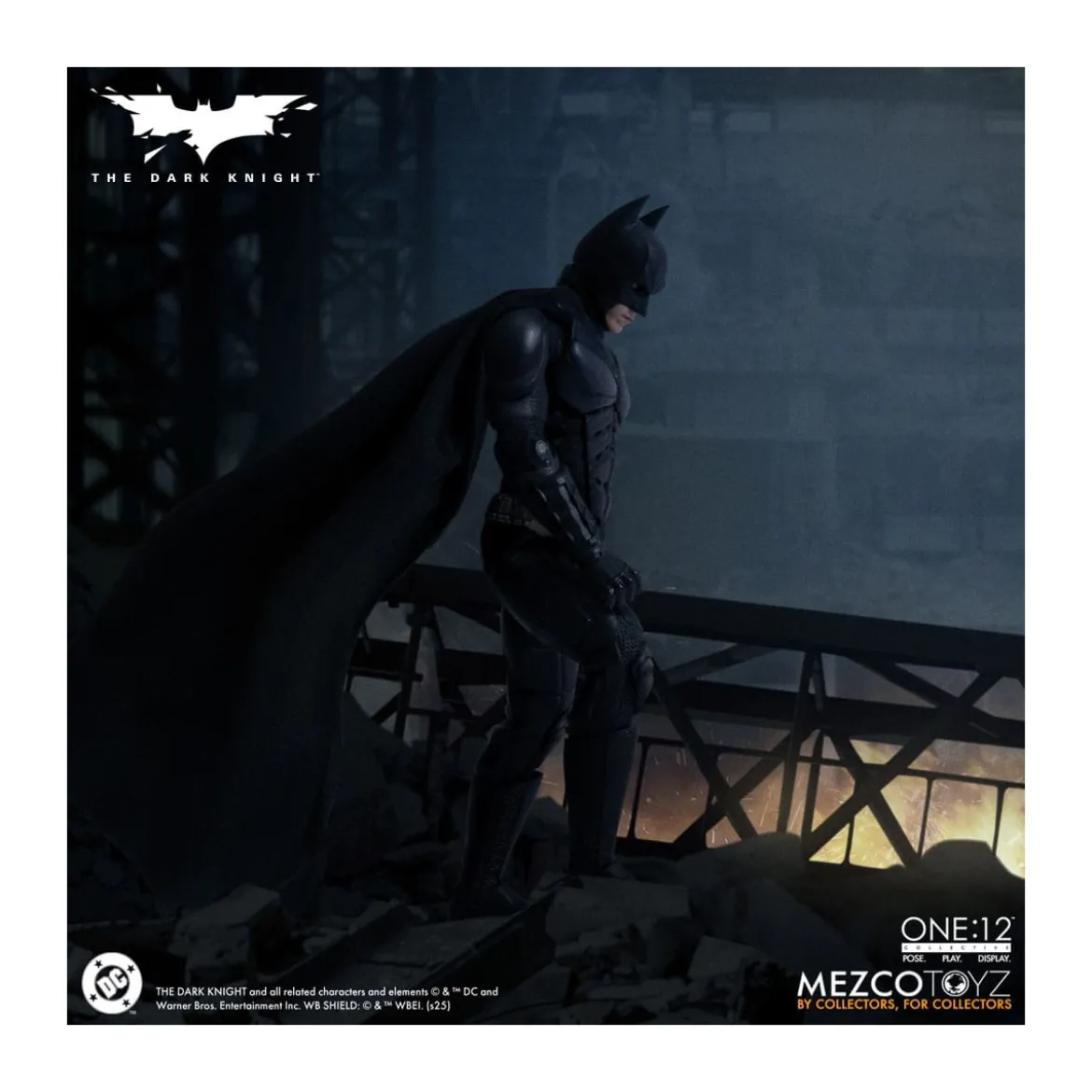 Mezco One 12 - The Dark Knight - BATMAN - DC Comics